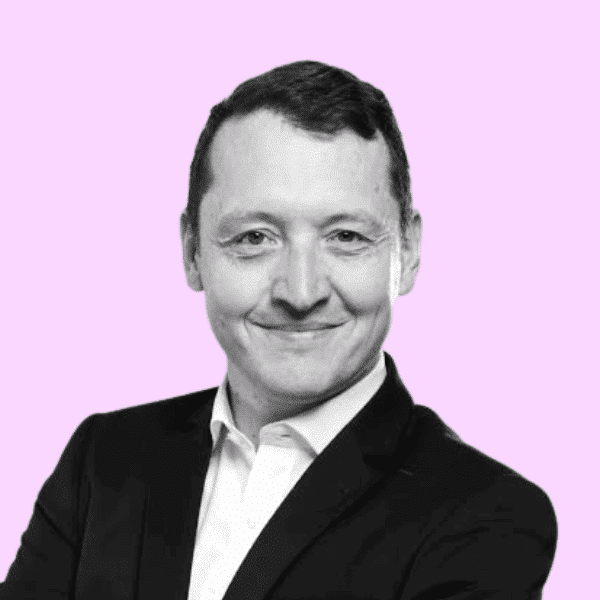 Portrait de Bertrand Dosseur, Directeur de la Stratégie Marché et Produit d'Intescia